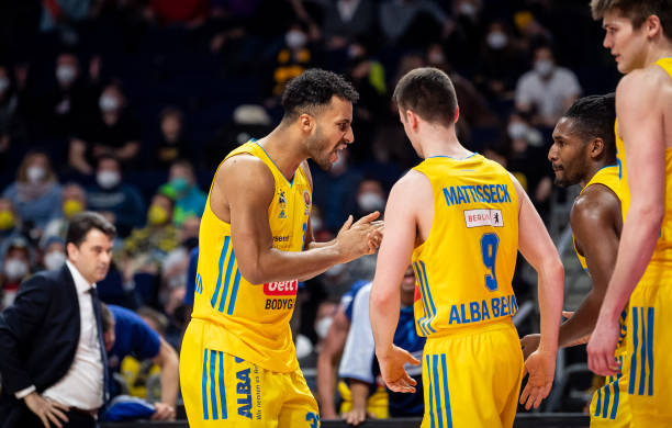 涯中不仅依 涯中不仅依